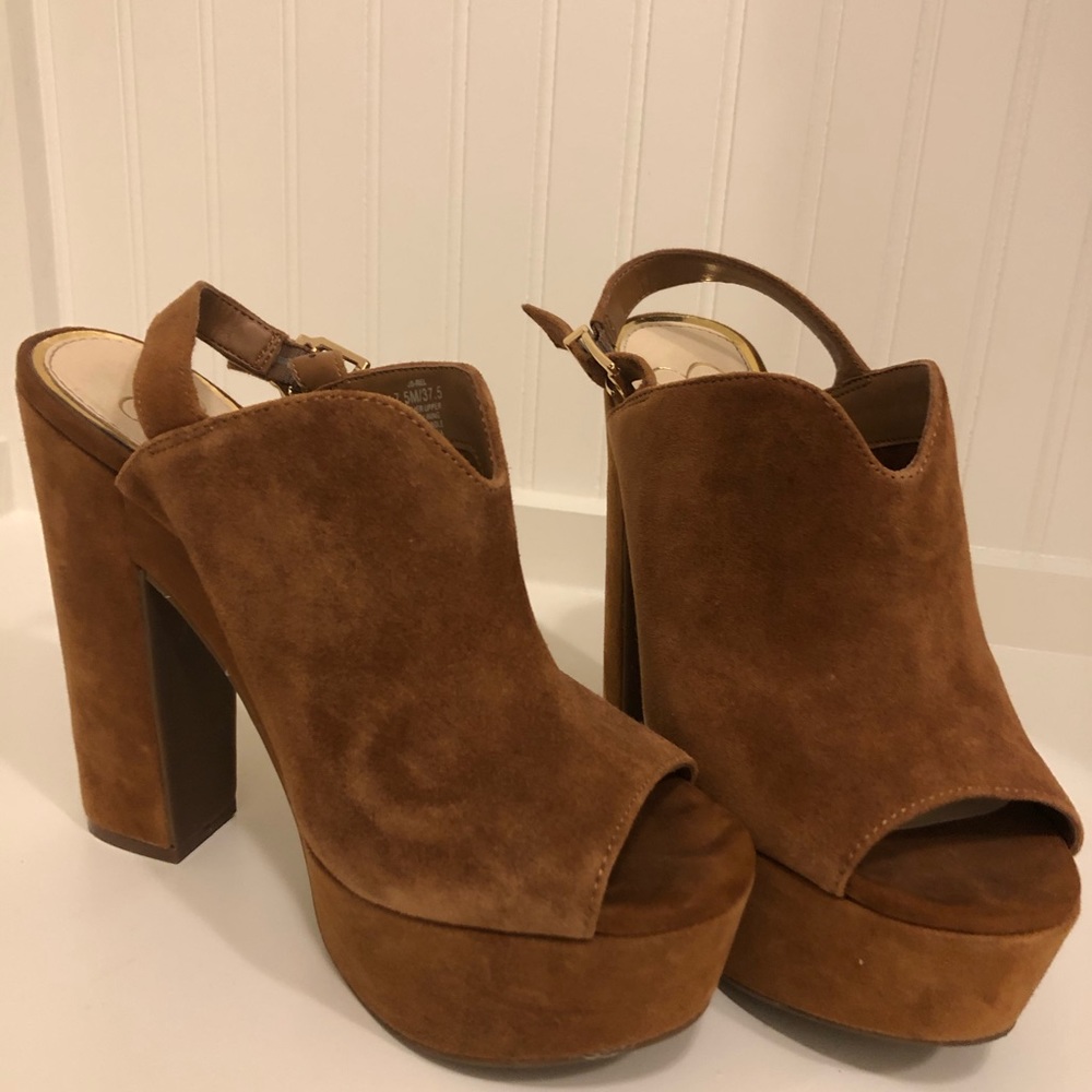Not wearing anymore, very good condition